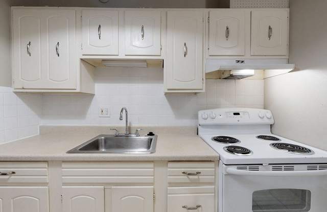 150 S Washington photos photos