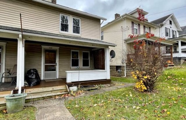 1017 School Street - 1017 School Street, Coraopolis, PA 15108