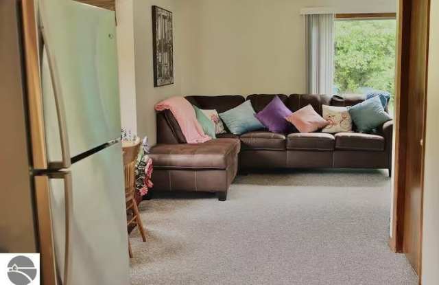 3832 Prouty Road Gallery 3