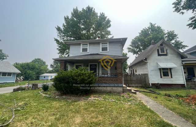 Updated 3 Bedroom, 1.5 Bathroom, Grace Tuxedo Beauty Available NOW! - 619 North Sherman Drive, Indianapolis, IN 46201