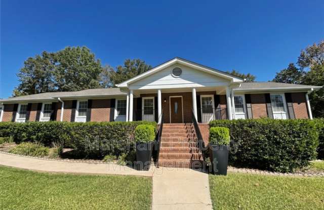 16 Farmington Trail Gallery 1