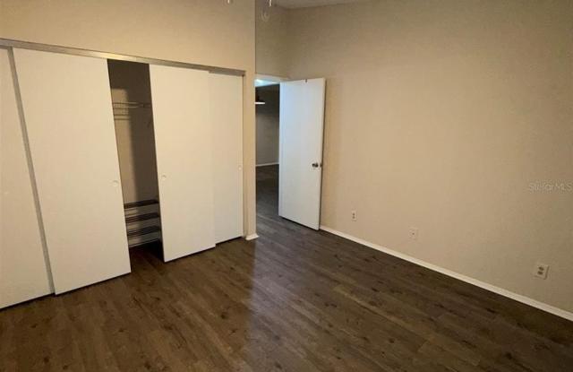 2075 ISLE ROYALE Court SE Gallery 4