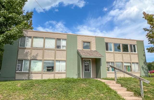 1014 West Bluff Street - 1 photos photos