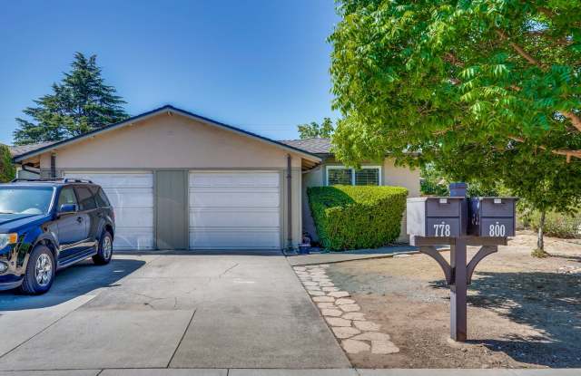 413// 800 W Hacienda Avenue photos photos