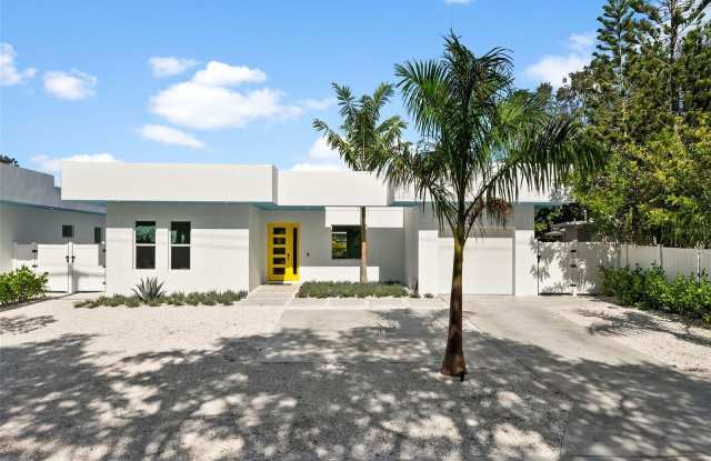 2375 WALDEMERE Street Gallery 1
