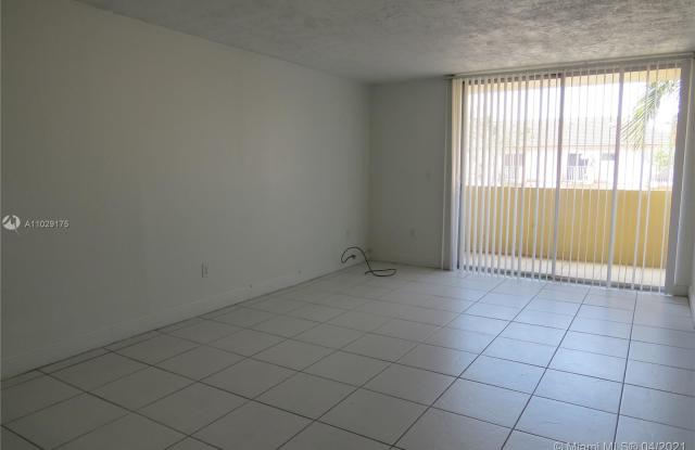 10090 NW 80 CT Gallery 2