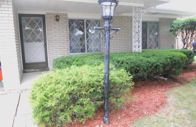 13587 TERRA SANTA Gallery 2