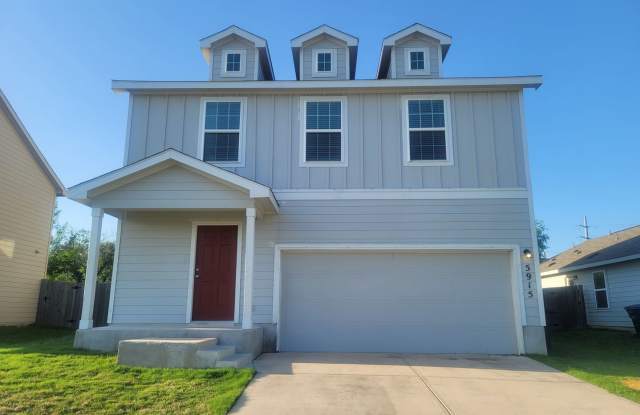 Beautifully maintained 4 bedroom 2 1/2 bath in Elm Valley - 5915 Tina Park, San Antonio, TX 78242