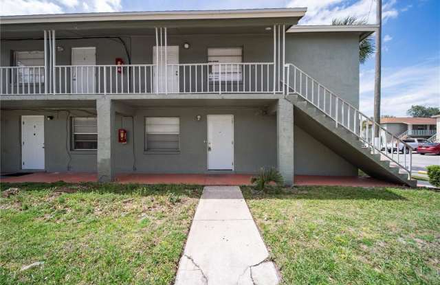 702 MICHIGAN Court Gallery 3