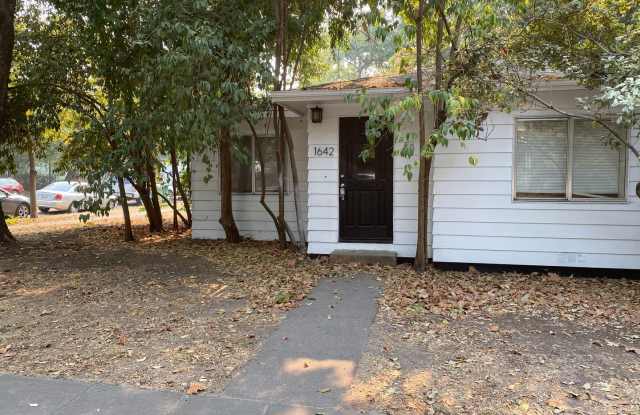 Cute Updated Home Near Shopping and Downtown Chico photos photos
