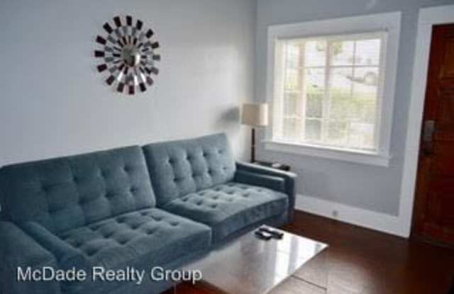 614 W. Laurel St. Gallery 4