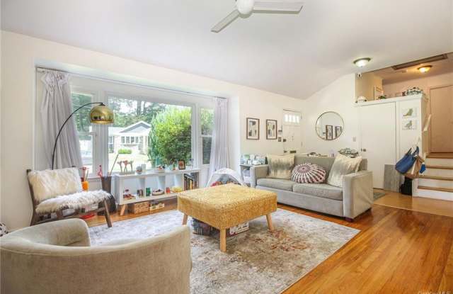 238 Rosehill Avenue Gallery 3