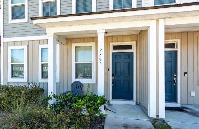 3 Bedroom, 2.5 Bathroom Townhome in The Park at Rivers Edge - North Charleston Gallery 3