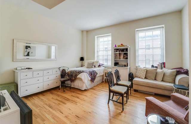 341 MONMOUTH ST photos photos