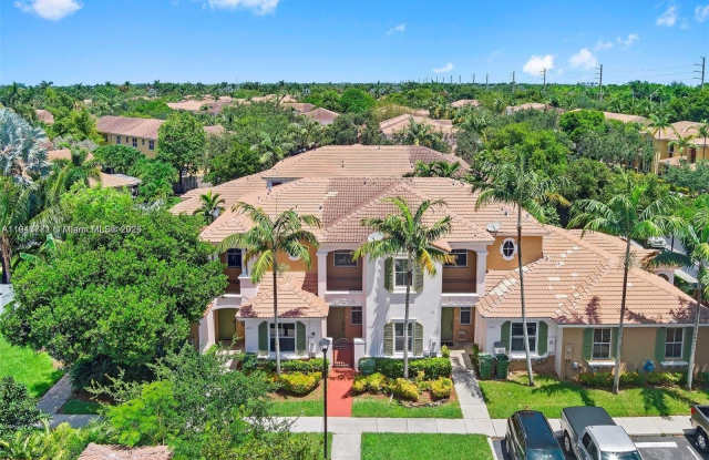 2258 NE 42nd Ave - 2258 Northeast 42nd Avenue, Homestead, FL 33033