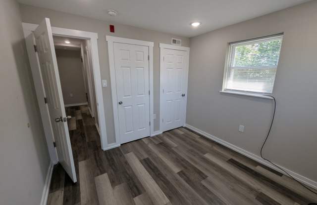 4946 W Thompson St. photos photos