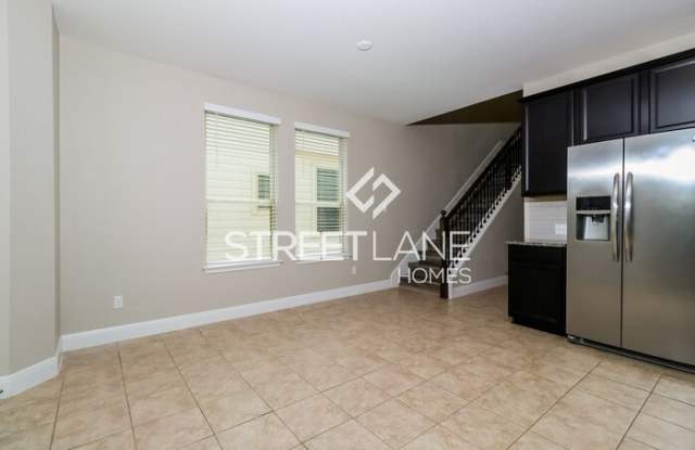 215 Diamond Point Drive Gallery 3