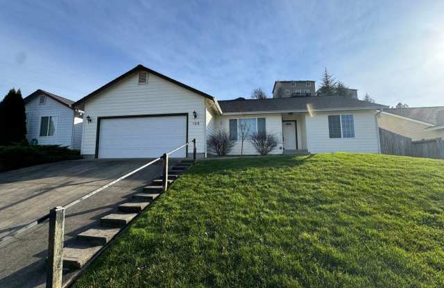 3 bedroom house in quiet Green neighborhood photos photos