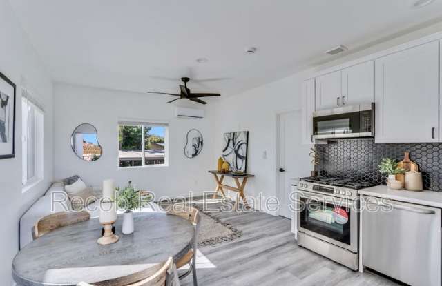 4506 Moraga Ave photos photos