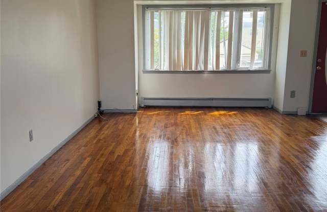 7 Jefferson Avenue Gallery 3