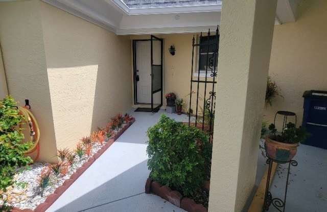 10 Regency Court Gallery 2