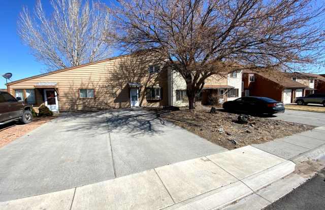 3 Bedroom, 1.5 Bathroom Townhouse Next to High School and Middle School photos photos