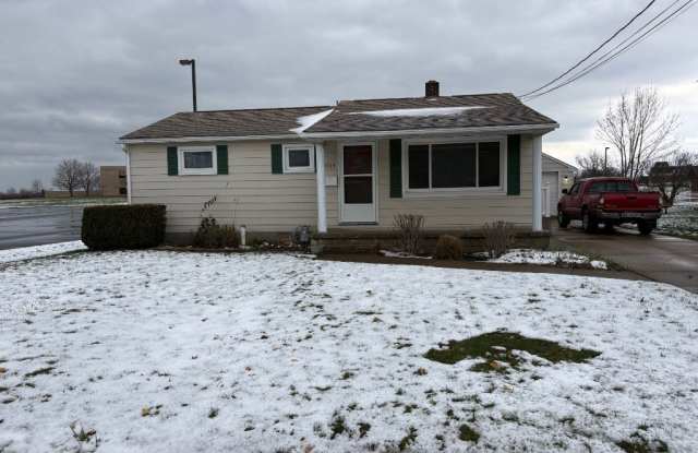 1115 LAKE Street - 1115 Lake Street, Girard, PA 16417