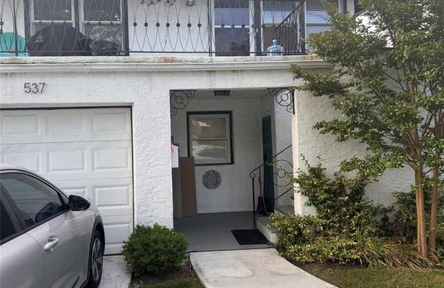 537 E Chester Street photos photos