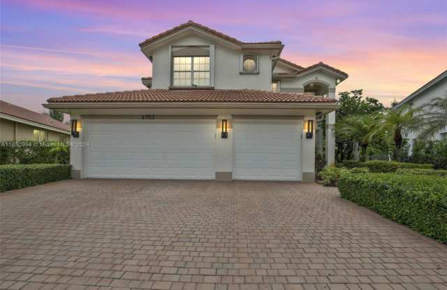 4703 SW 176th Ter photos photos