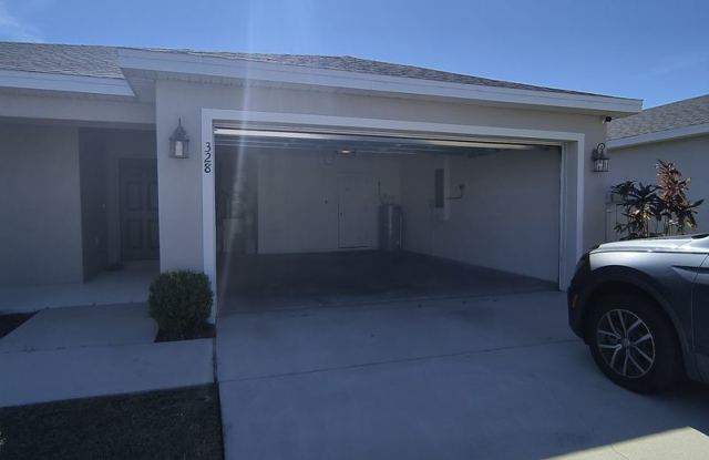 SOLAR ENGERY HOME!!! 4 BEDROOM 2 BATHROOM IN AUBURNDALE. photos photos