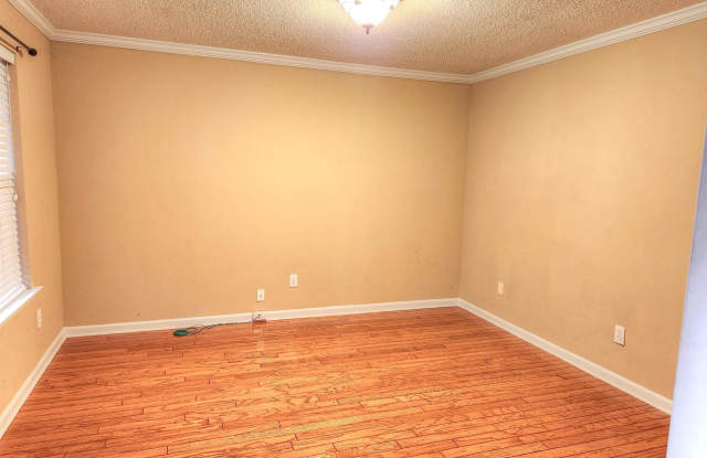 227 Park Stone Drive Gallery 2