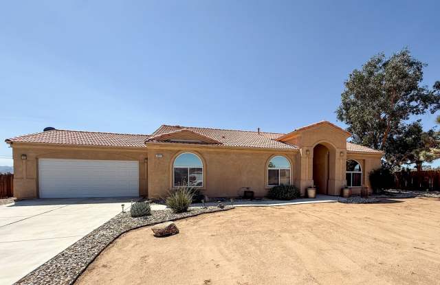 Beautiful Yucca Mesa Home photos photos