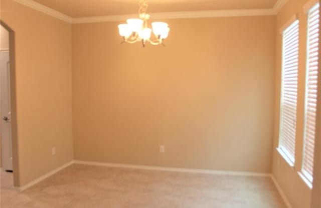 5821 Bindweed Street Gallery 3