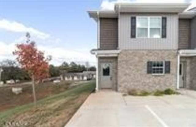 936 Warrior Hill Drive - 936 Warrior Hill Drive, Alcoa, TN 37777