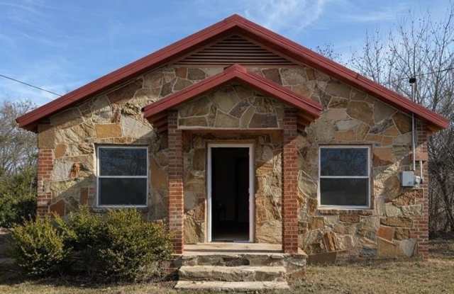 519 Hutchinson Street photos photos