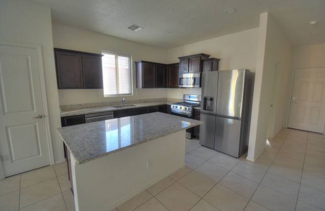 Beautiful Home in Rio Rancho! Gallery 3