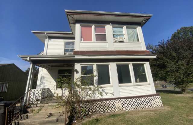 1434 N Walnut St - 1434 North Walnut Street, Danville, IL 61832