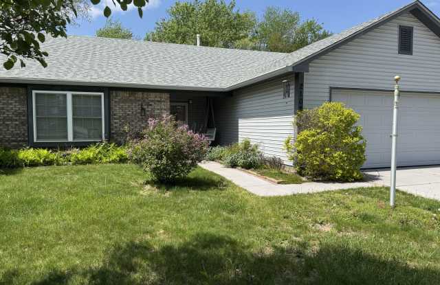 2102 Yosemite Drive photos photos