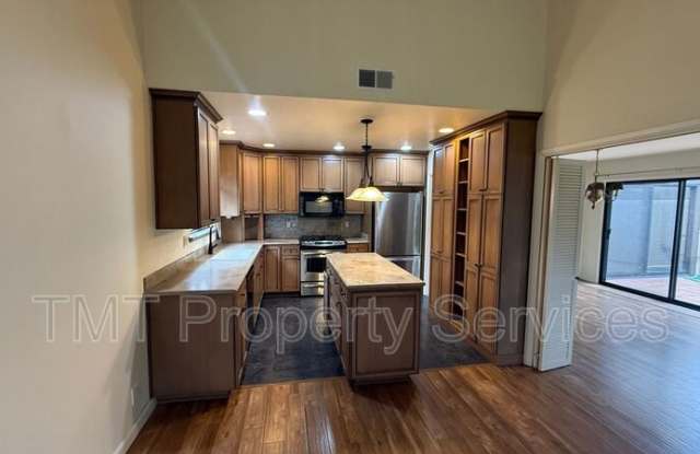 59 Los Palos Dr. Gallery 2
