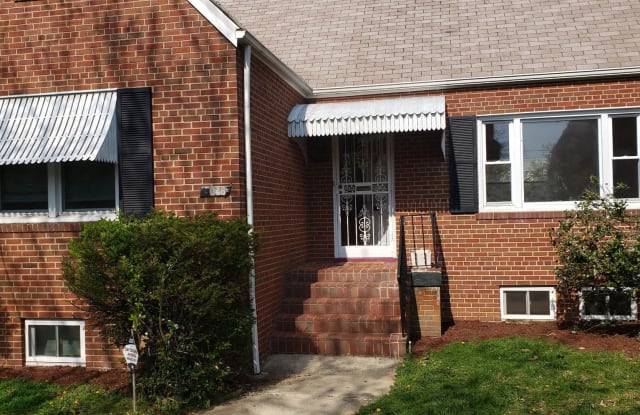 2048 36TH STREET SE - 2048 36th Street Southeast, Washington, DC 20020