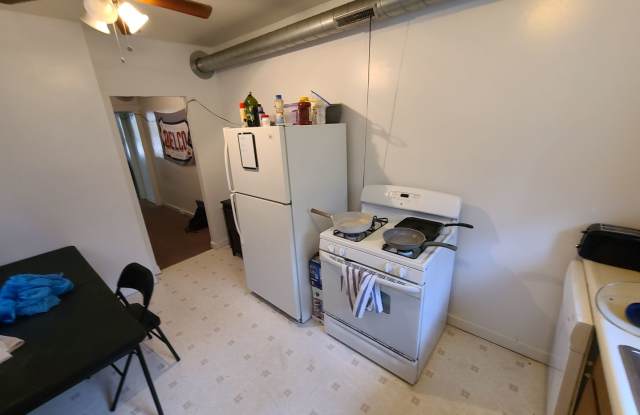FOUR-BEDROOM OAKLAND HOUSE – WALK TO PITT & CMU! Gallery 4