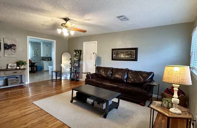 3503 48th St photos photos