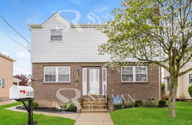 1112 Elmira Street - 1112 Elmira Street, Monaca, PA 15061