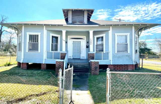 1385 Long Avenue, Beaumont, TX 77701 - 1385 Long Avenue, Beaumont, TX 77701