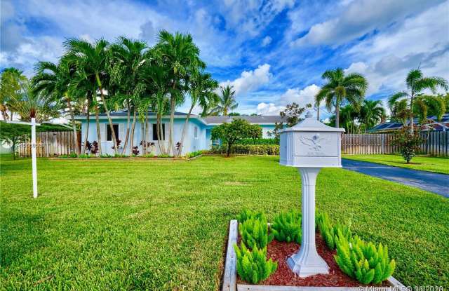 14721 SW 87th Pl - 14721 Southwest 87th Place, Palmetto Bay, FL 33176