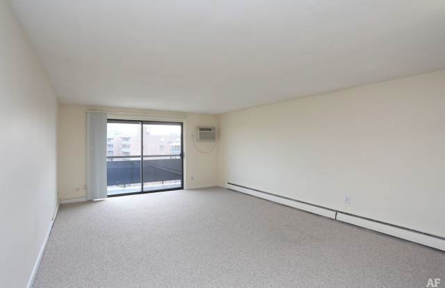 Studio - Watertown Square photos photos