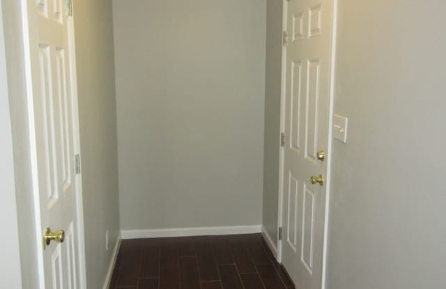 2937 Amelia Dr Gallery 4