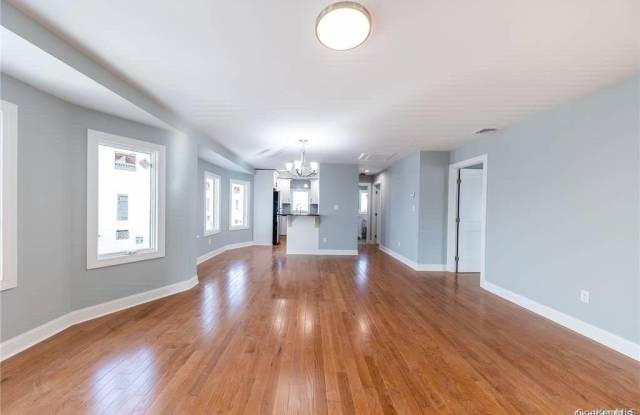 237 W Market Street unit: Lower Gallery 2