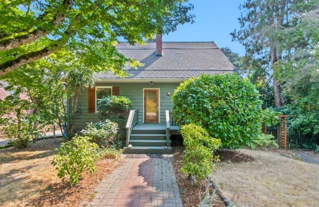3Bd/2.5Ba Seattle Home Gallery 1