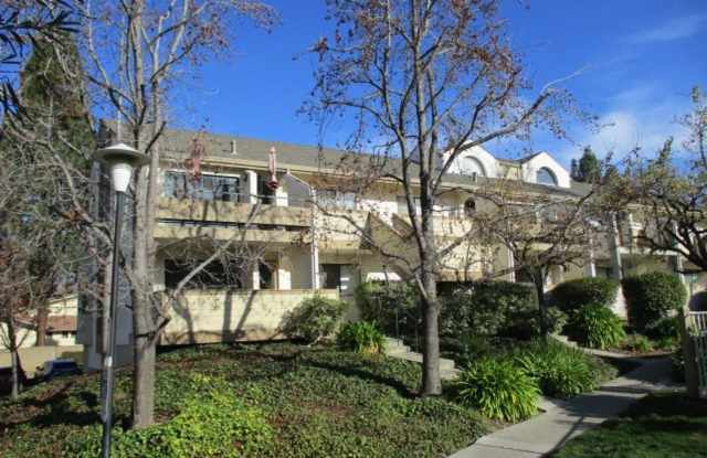 Fremont Walnut Ave condo is spacious 2 bedroom with open loft, has 2 car garage and great location! photos photos